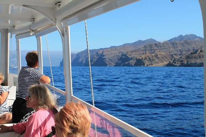 3h Boat Trip + Snorkeling in Puerto de Mogan - Lunch on the water: Canarian potatoes, omelette, and an open bar