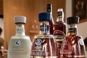 Banana Museum, Rum Distillery & Winery with Tasting: Premium tour - Arehucas Rum Distillery: guided cellars, then a scheduled tasting