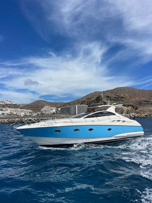 Best Private Yacht in Gran Canaria - A Private 40-ft Astondoa Makes the Whole Day Feel Easier
