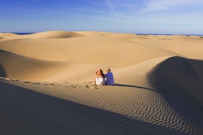 E-Bike Family Tour : Sightseeing in Playa Ingles,Maspalomas Dunes - Stop 1: Paseo Costa Canaria promenade over the sea