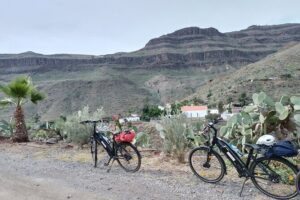 E-Bike Rental 80 km Battery life: Gran Canaria Mountains or Coast - Ayagaures Hábitat Arte: goat farms, mountain village views, and a cave tapas stop