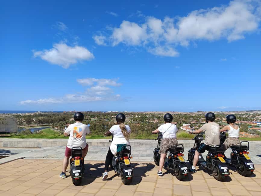 e-Scooter 2 seat City Tour : 1 hour Playa Ingles - Why a 2-seat e-scooter works so well in Playa del Inglés
