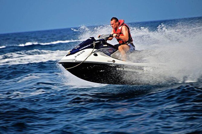 Experience the Thrill of Jet Skiing in Anfi del Mar - What’s included (life vest and insurance) and why it’s good value