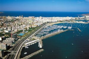 Full-Day Gran Canaria Island Tour - Cumbres - Town stops like Telde and Arucas: quick tastes, not long stays