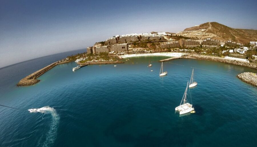 Gran Canaria: 1 to 3 Person Parasail over Anfi Beach - Taking off: the parachute opens and you rise
