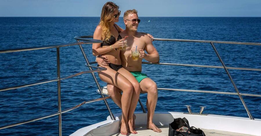 Gran Canaria: Afternoon Catamaran Cruise with Food & Drink - Swim and snorkel in a clear bay: the best part of the afternoon