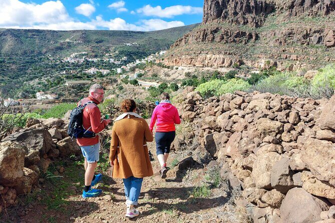 Gran Canaria Cave, Oasis, Red-gorge Adventure & cosy Picnic - Key things I think are worth your attention