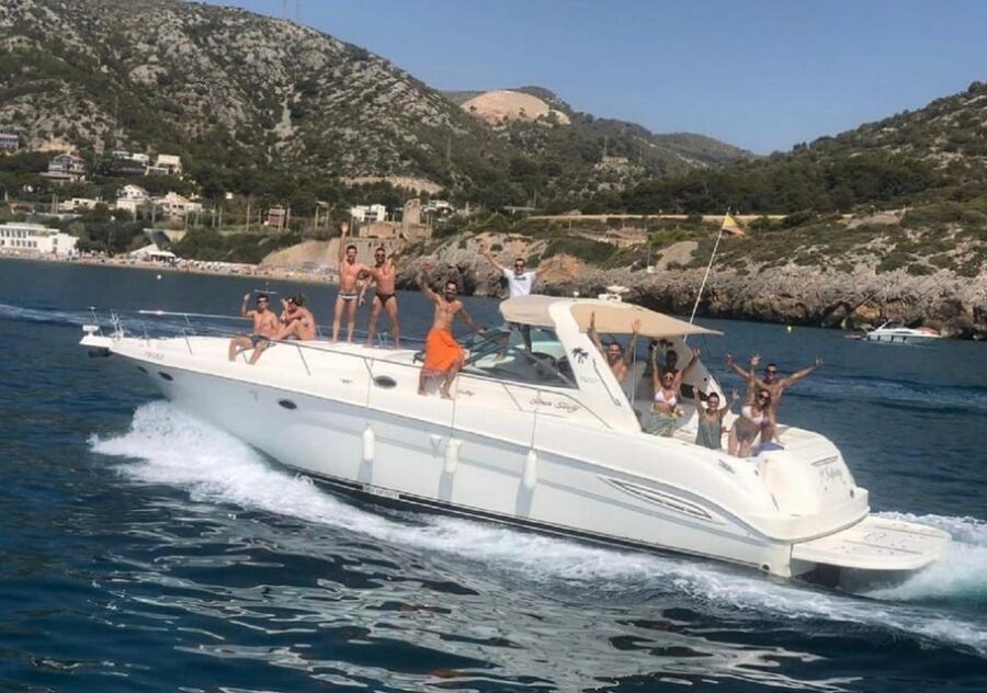 Gran Canaria: Excursion on private yacht with drinks, lunch and snorkeling - Extra Water Fun If You Want It: What Costs More