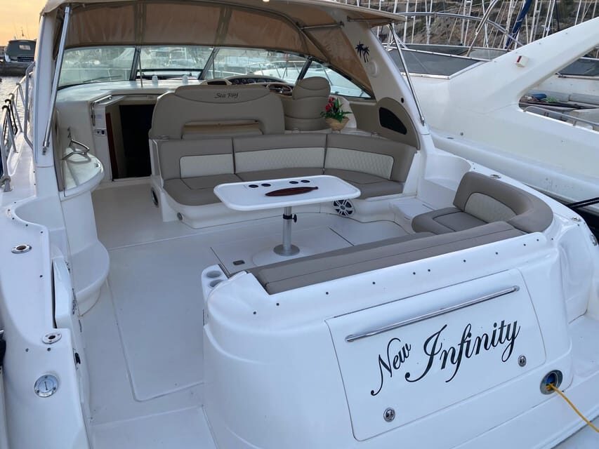 Gran Canaria: Excursion on private yacht with drinks, lunch and snorkeling - Getting Picked Up in the South and Board at Puerto Rico