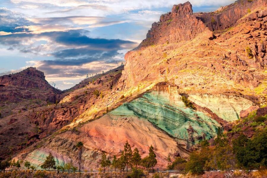 Gran Canaria: Full-Day Island Sightseeing Coach Tour - Los Azulejos de Veneguera: Rainbow Rocks in 10 Minutes