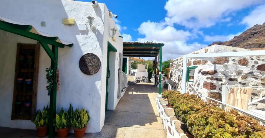 Gran Canaria historical house with mango plantation - Key highlights