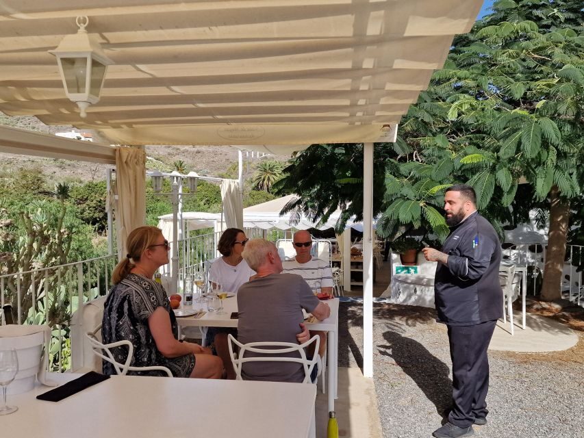 Gran Canaria: tasting wine & local cheese - Why Mogan wine comes with a built-in lesson
