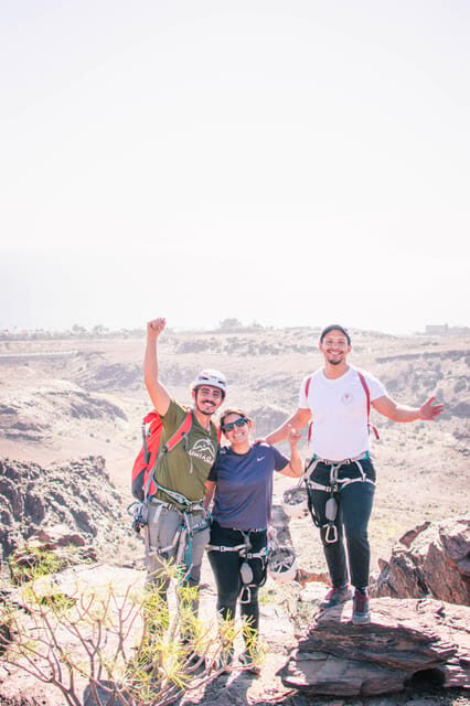 Gran Canaria : Vía Ferrata "Amor & Odio" - Medium level - Entering the route: fixed cables, safety gear, and real options