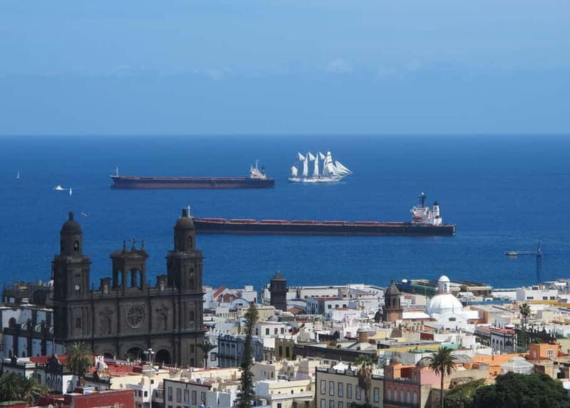 Las Palmas: City, Harbor, and Beach Walking-Hiking Tour - Price and Value: Why $14 Feels Fair for a Guided-to-Self Split