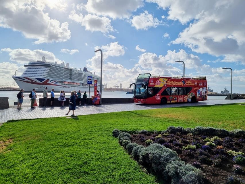 Las Palmas: City Sightseeing Hop-On Hop-Off Bus Tour - Vegueta Guided Walking Tour and the San Antonio Abad Hermitage