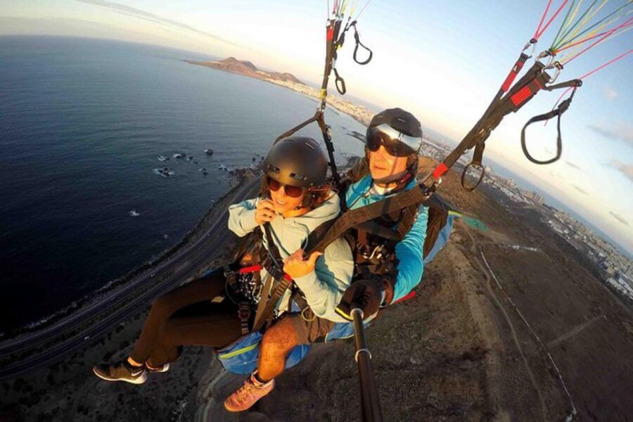 Las Palmas: Paragliding Tandem Flight with Instructor - The Instructor Team and the Fast Safety Setup