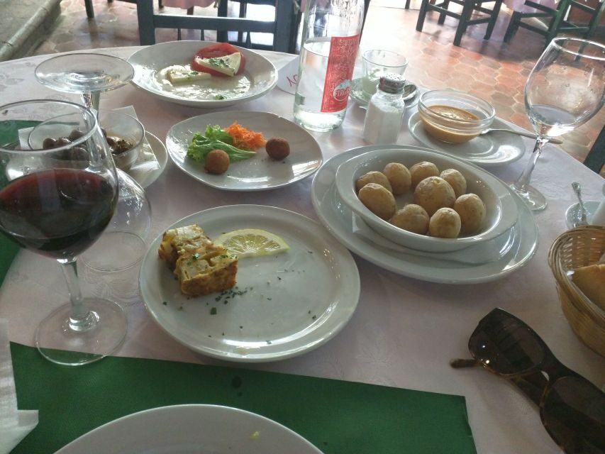 Las Palmas: Private Old City Guided Walking Tour with Tapas - The Value Math on a $54 Private Tour