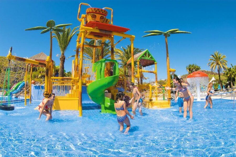 Maspalomas: Aqualand Maspalomas Water Park Entry Ticket - Queues, lockers, fast passes, and the extra fees you’ll budget for