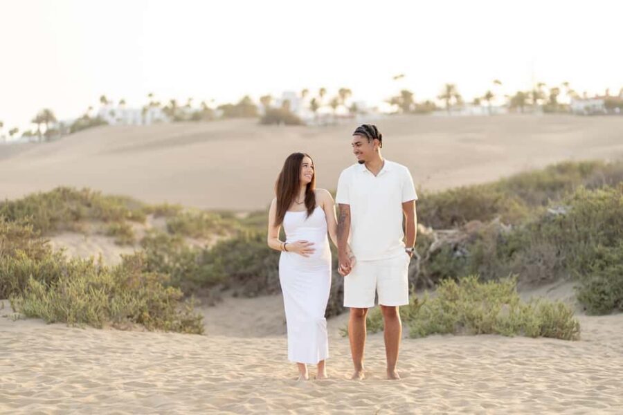 Maspalomas dunes: Vacation photoshoot - Capture your moments - Where the session starts: Cafe Mozart II and easy meetup
