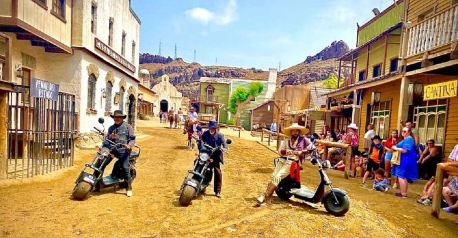Maspalomas: E-Scooter or E-Bike Tour+Western Town Sioux City - E-Scooter vs E-Bike Rules: Choose Based on Licenses, Weight, and Passengers