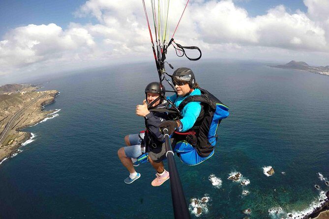 Paragliding Tandem Flight in Las Palmas de Gran Canaria - Getting there: Los Giles Viewpoint and the easy group flow