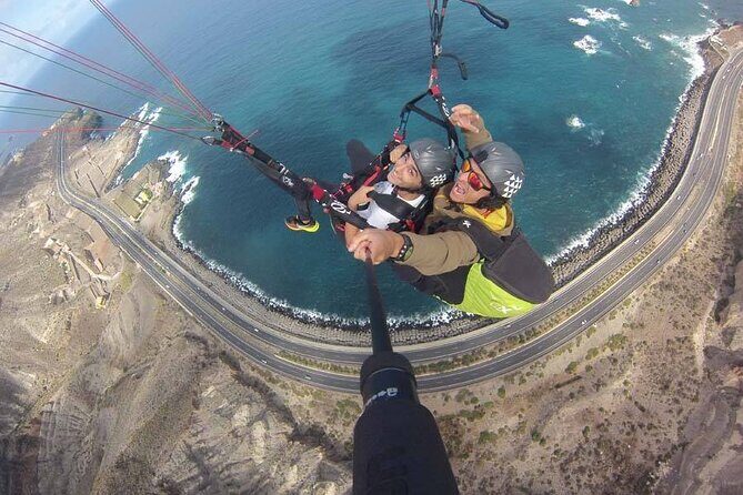 Private Activity Paragliding Flight in Gran Canaria - Where you meet at LÁSER Las Palmas, and how to plan your day
