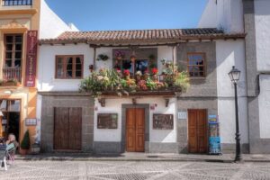Private shore excursion in Gran Canaria the miniature continent - Price and Value: What $596.12 Covers for Up to 8
