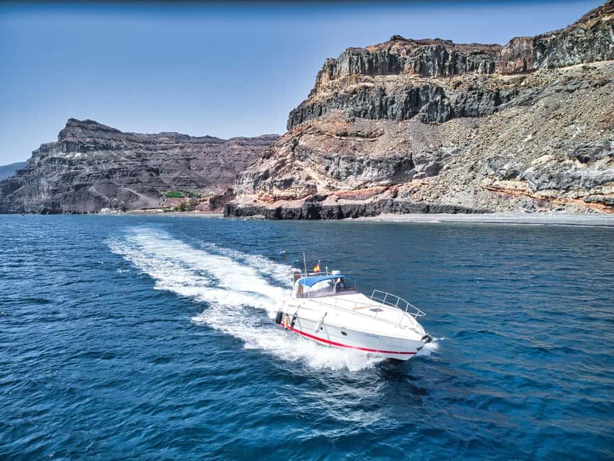 Puerto de Mogán: Private yacht up to 10 persons - The longer mid-ride pause for snorkeling, paddle time, and photos