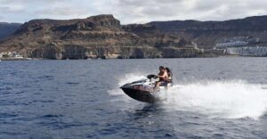 Puerto Rico de Gran Canaria: Jetski Tour - How the Safety Boat Monitor Guides Your Route on Gran Canaria