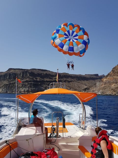 Puerto Rico de Gran Canaria : Parasailing - Where You Get Lifted: The Puerto Rico de Gran Canaria Pier