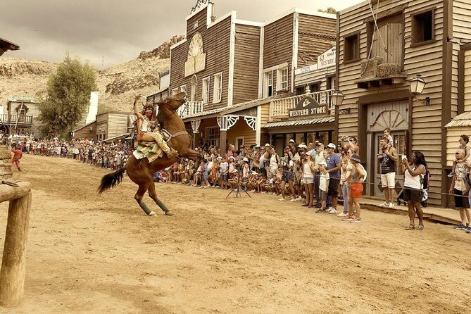 Sioux City Park Entrance Ticket - The main events: bank robbery, firefights, and saloon life