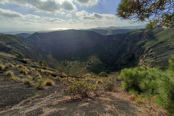 The best of Gran Canaria: 4 Hours Private Cruise Tour - A tight 4.5-hour loop of north Gran Canaria that actually feels complete