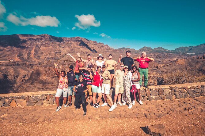 The Red Canyon Tour - Small Group Trip with Local Food Tasting ツ - Santa Lucía de Tirajana: White Houses, Olive Stories, and KM 0 Finds