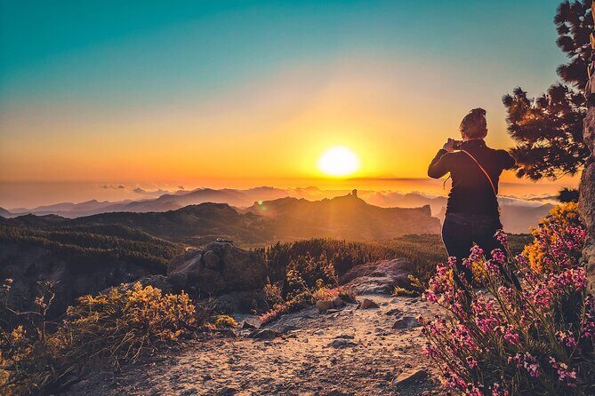 The Volcano Heart Tour: Hiking, Tasting and Sunset Experience - Stop 3: Cruz de Tejeda—mountain crossroads and real local tastes