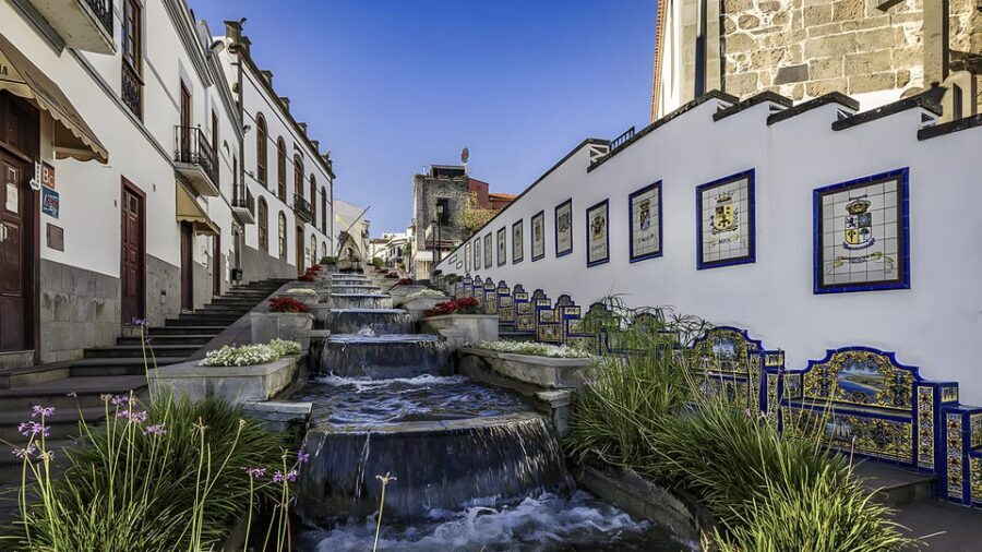 Traditional Gran Canaria: Arucas, Firgas and Teror - Arucas Church of San Juan Bautista: neo-Gothic facade first